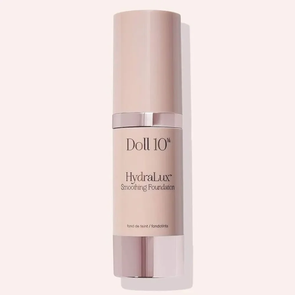 Doll 10 HydraLuxe Smoothing Foundation NEW without Box  1 Fl oz Shade Medium